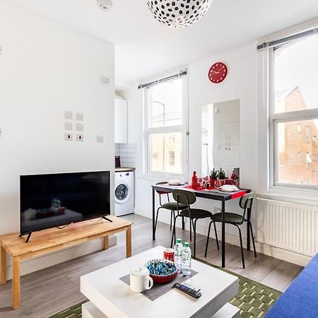 Parkside Stay North London - Victoria Line エクステリア 写真