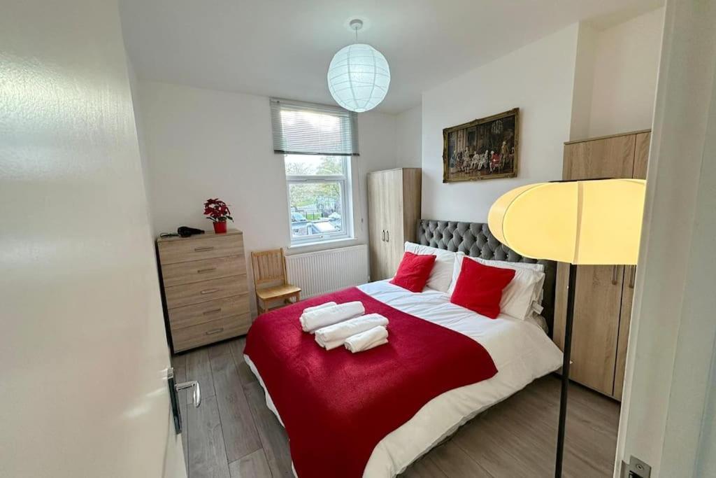 Parkside Stay North London - Victoria Line エクステリア 写真