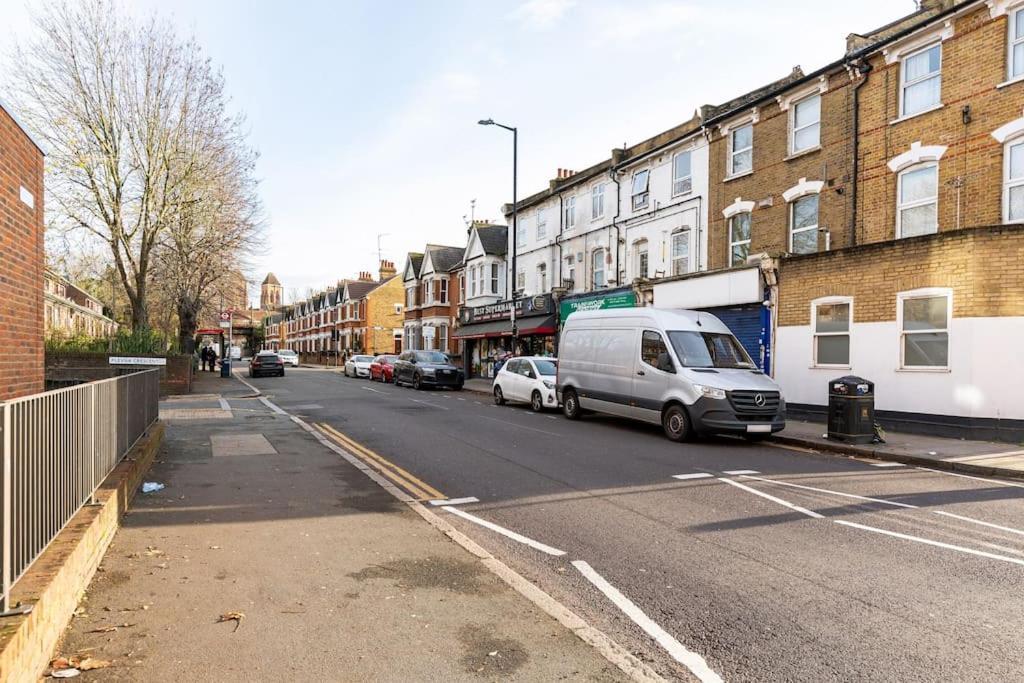Parkside Stay North London - Victoria Line エクステリア 写真
